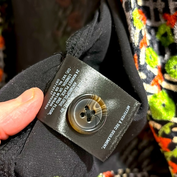 Unique Ettitwa by Anthropologie Velvet Floral lightweight Jacket - Picture 9 of 9